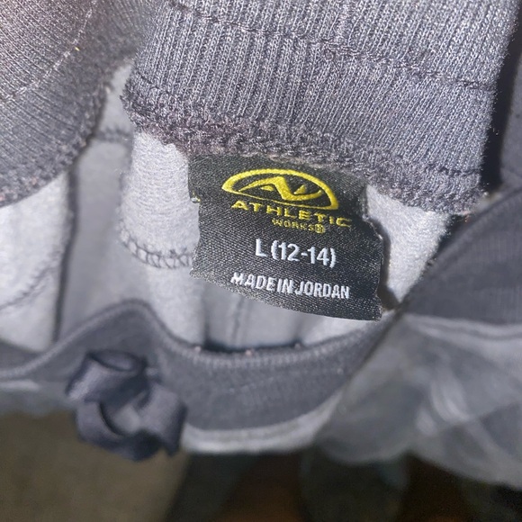 Athletic Large - Picture 3 of 3